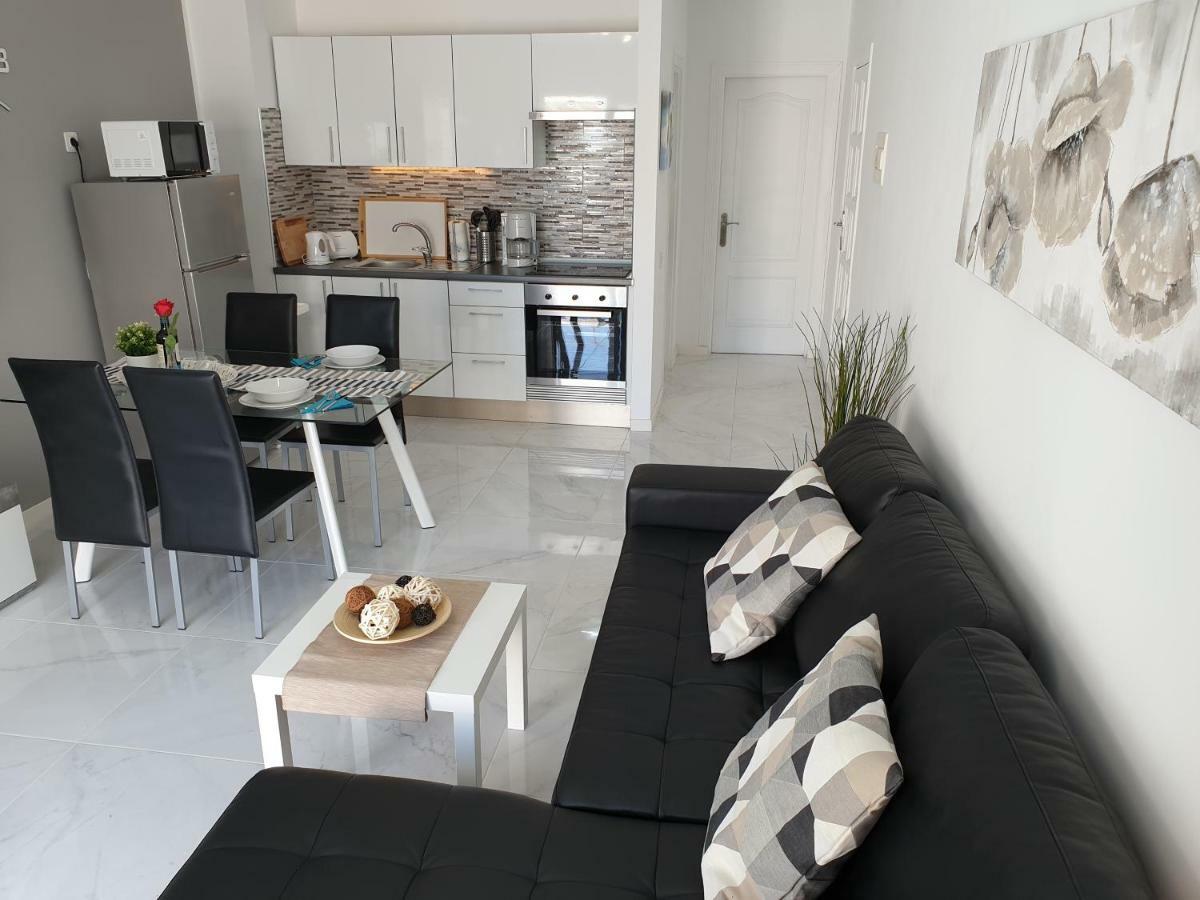 ארונה Casa Las Flores With Heated Pool, Only 490 Meters To The Beach, Balcony, Wifi מראה חיצוני תמונה